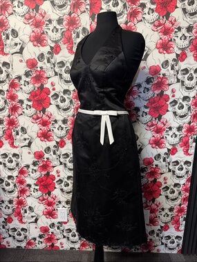 Black Sleeveless V-Neck Midi Dress with White Tie Belt